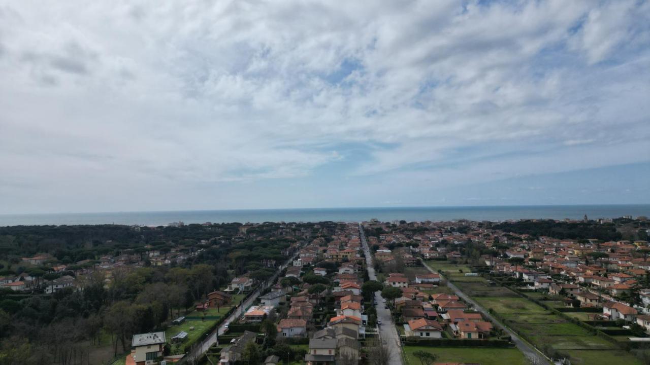 La Brise Hotel Marina di Pietrasanta Eksteriør billede
