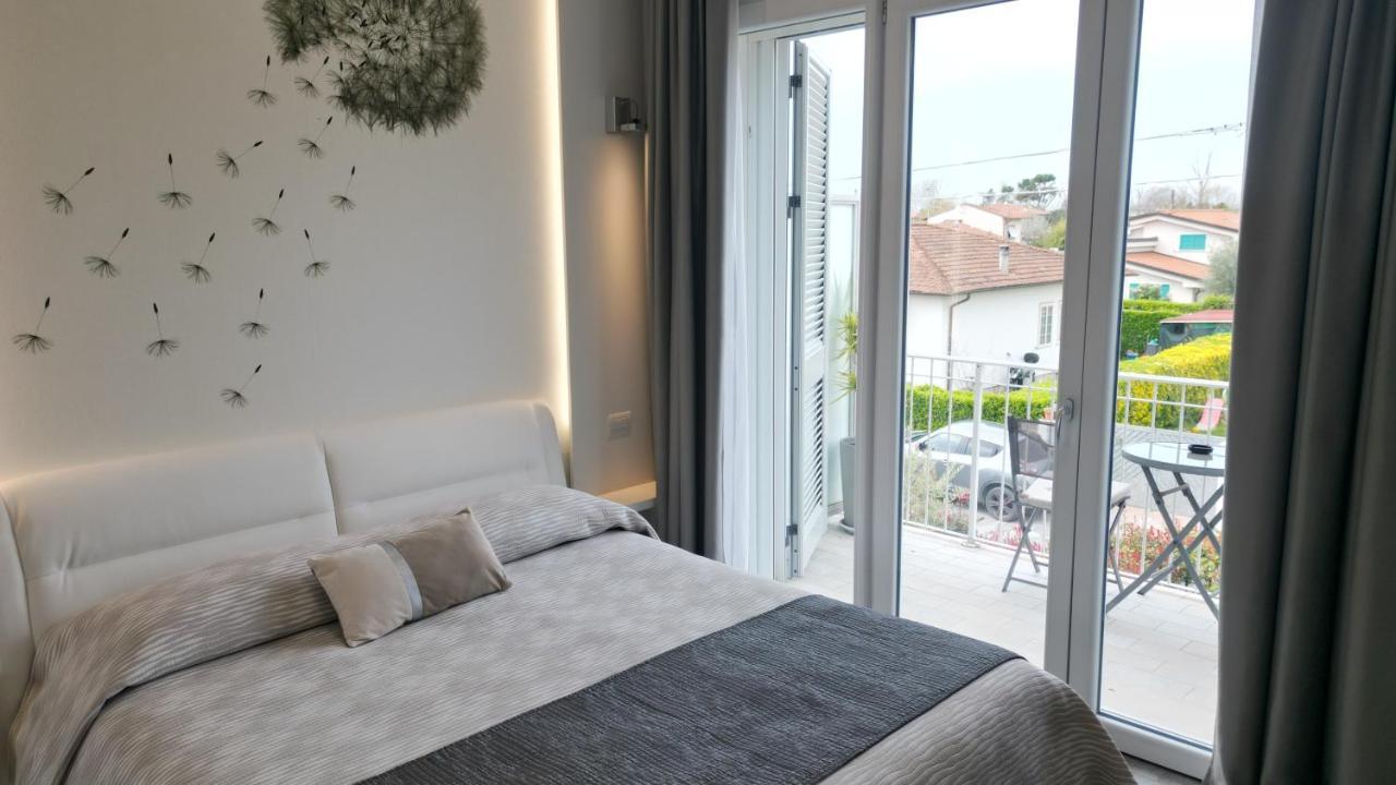 La Brise Hotel Marina di Pietrasanta Eksteriør billede