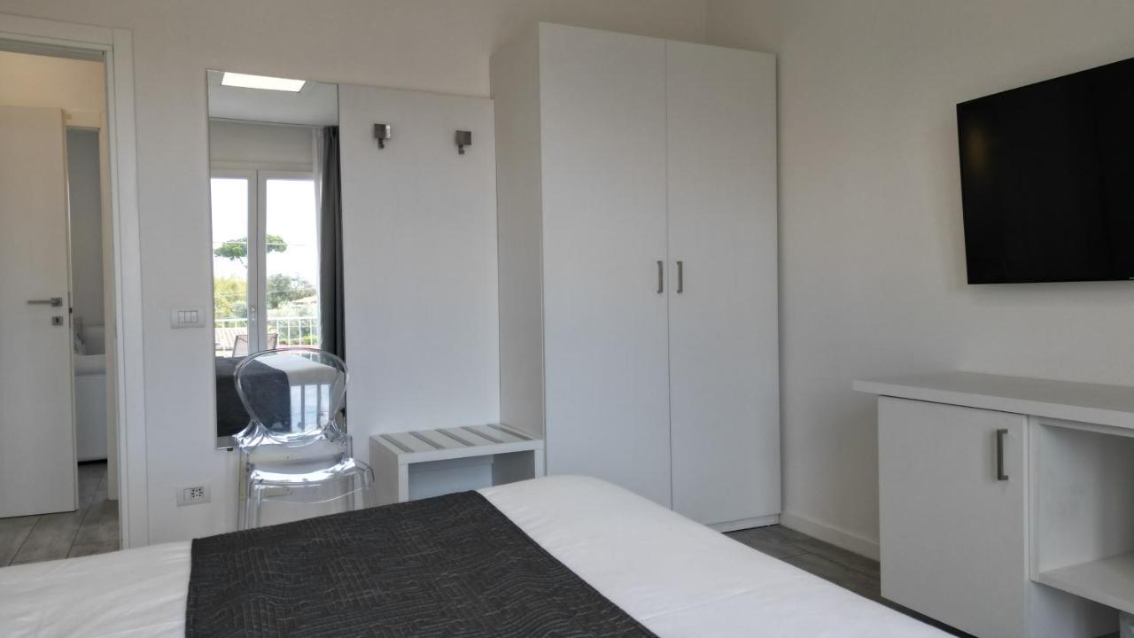 La Brise Hotel Marina di Pietrasanta Eksteriør billede