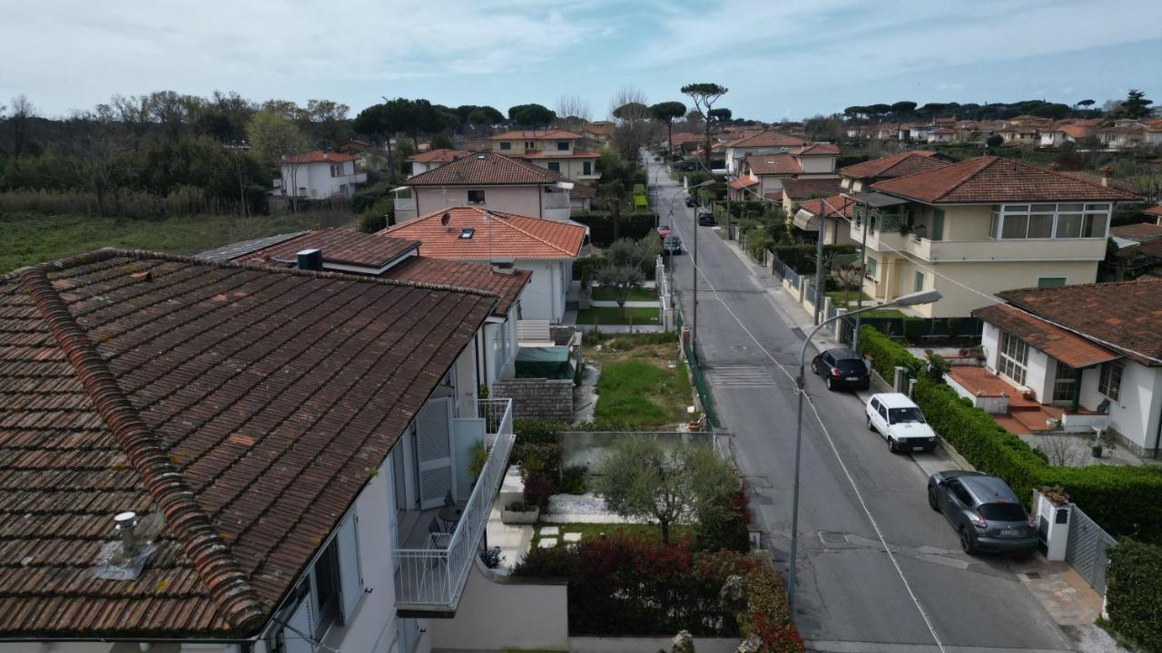 La Brise Hotel Marina di Pietrasanta Eksteriør billede