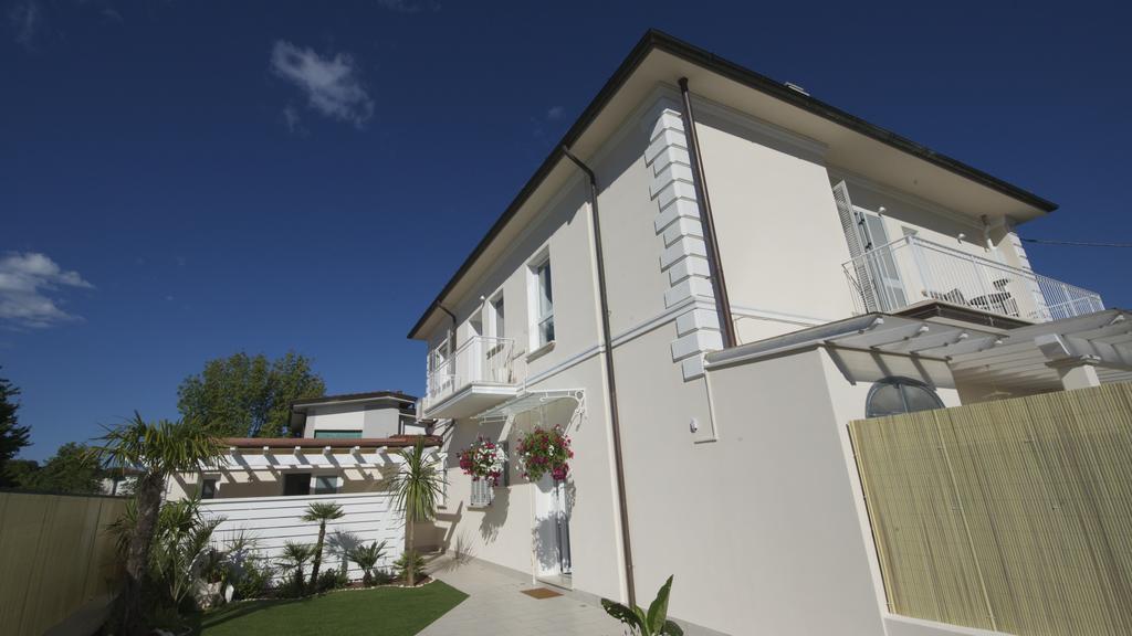 La Brise Hotel Marina di Pietrasanta Eksteriør billede